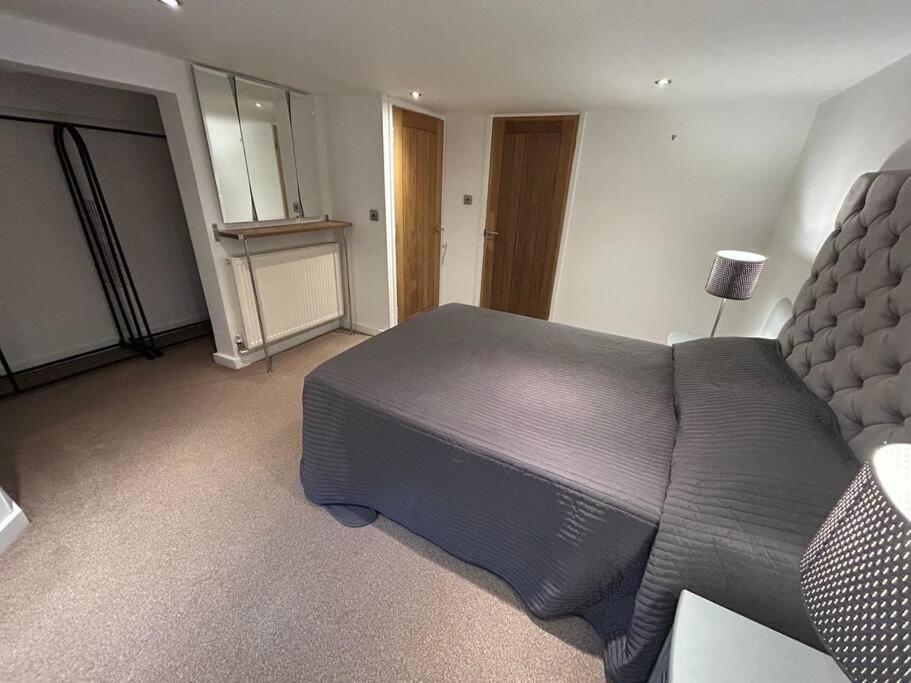 Spacious Central 2Bed Apartment Wilmslow Eksteriør bilde