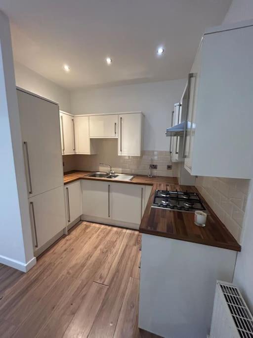 Spacious Central 2Bed Apartment Wilmslow Eksteriør bilde