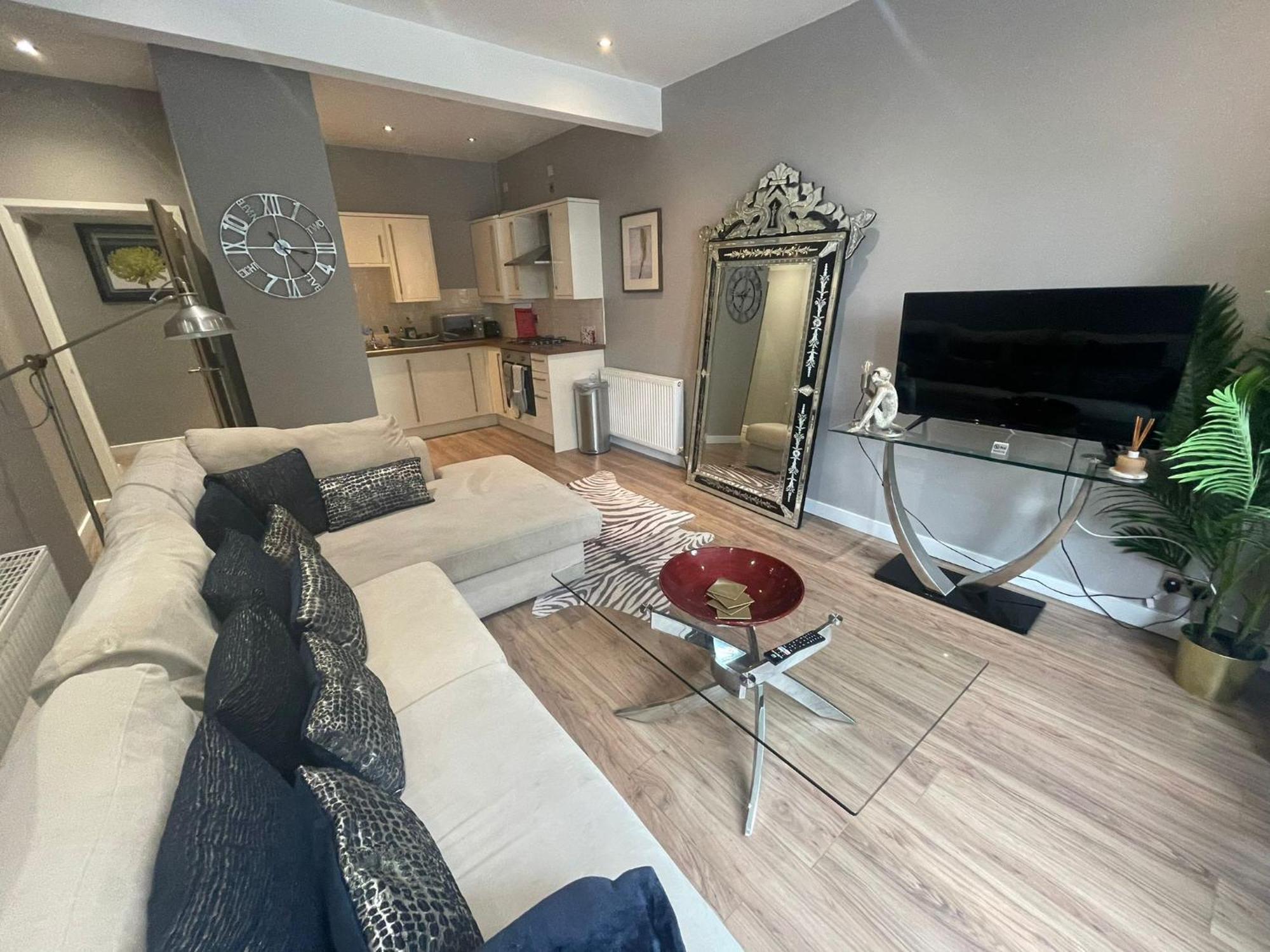 Spacious Central 2Bed Apartment Wilmslow Eksteriør bilde